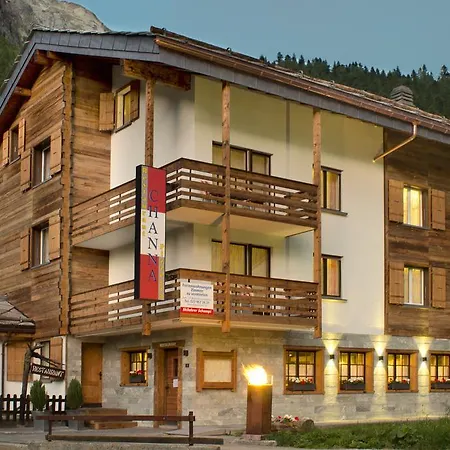 Aparthotel Channa 3*