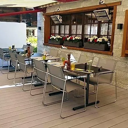 Aparthotel Channa 3*